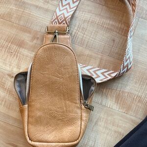 Pink Lily Tan Crossbody Bag